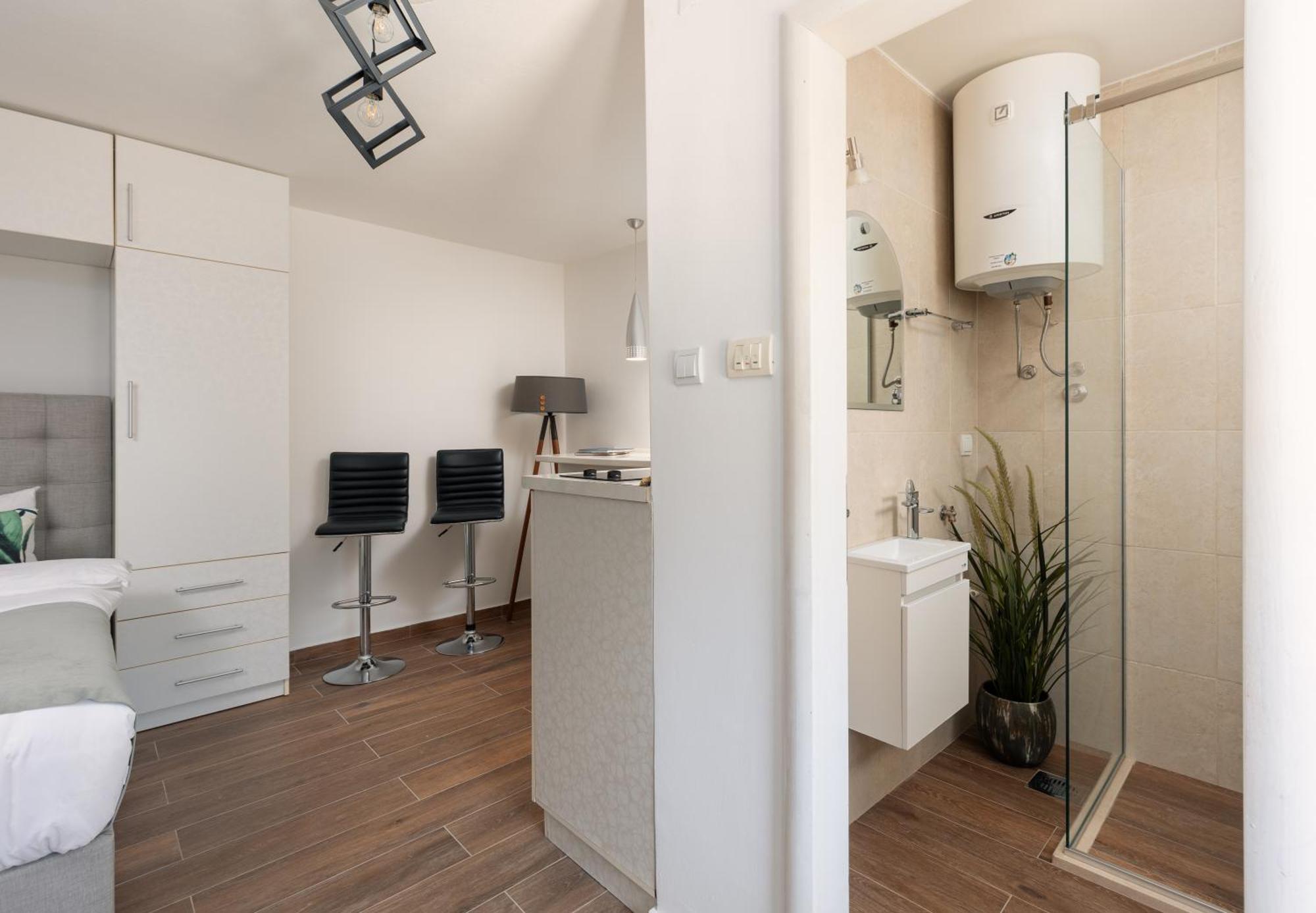Kotor Sunrise Apartments Екстер'єр фото